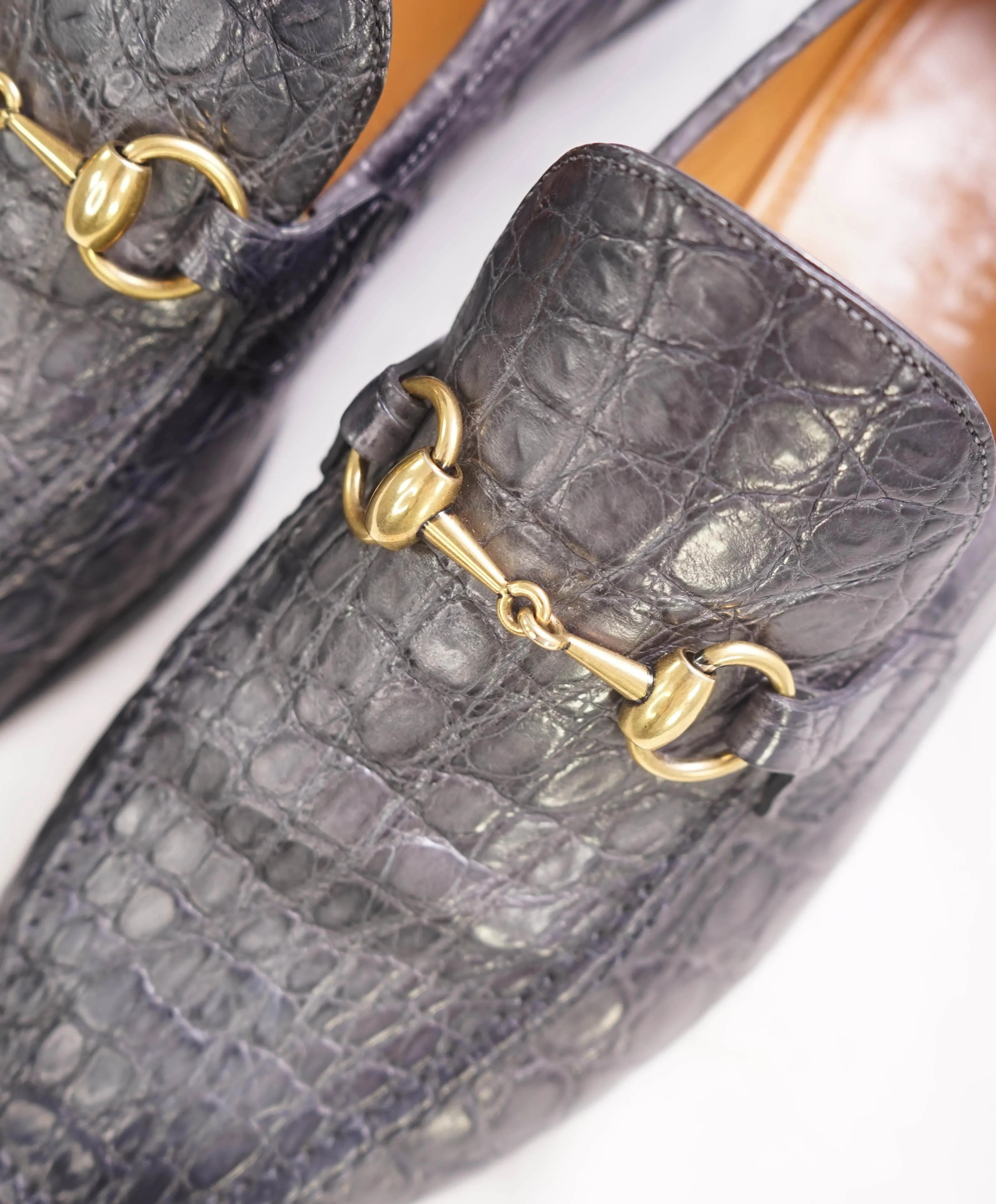 $4,100 GUCCI - "JORDAAN" Gray/Gold *CROCODILE* Horsebit Leather Loafers - 8.5US (8G)