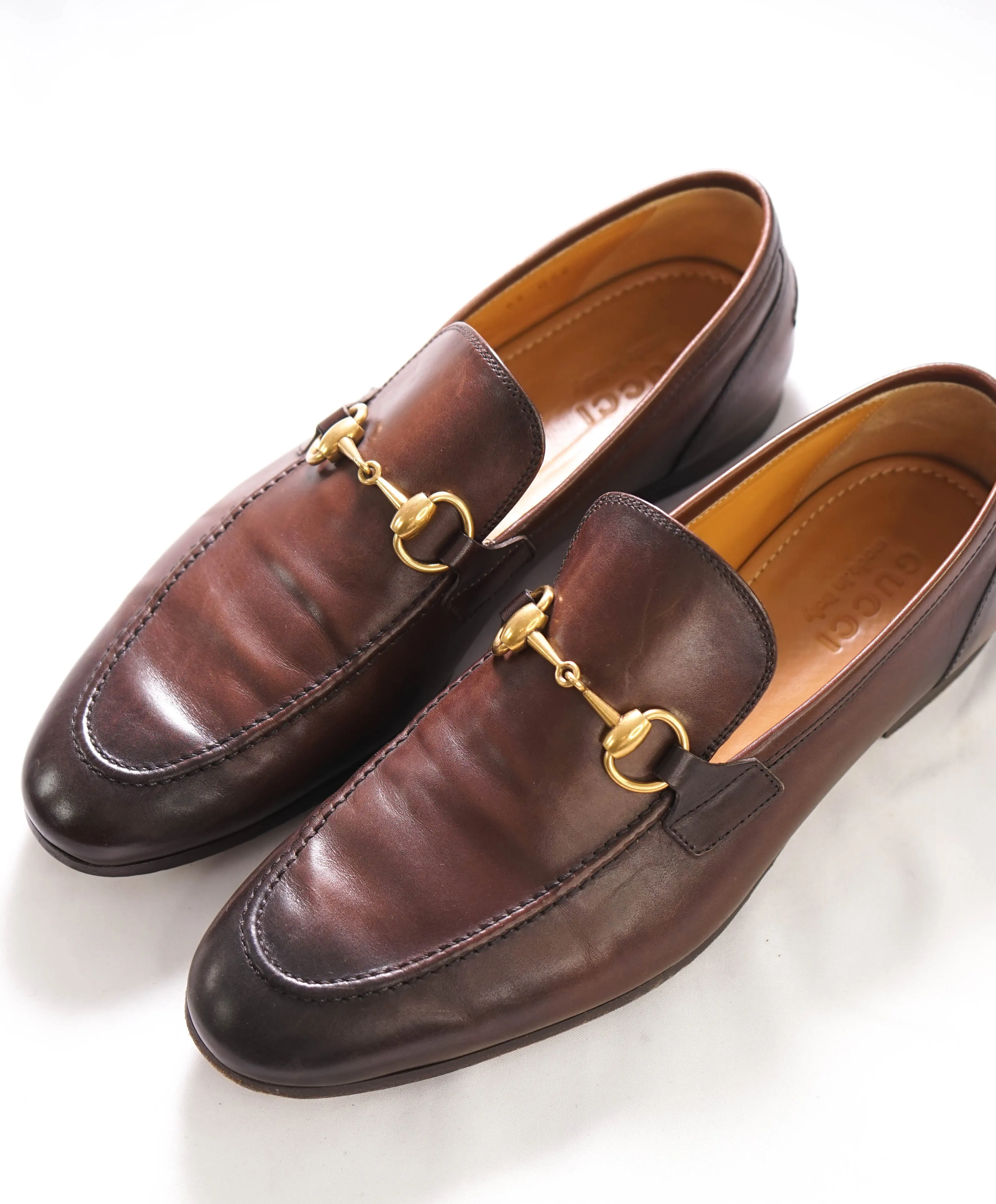 $920 GUCCI - "JORDAAN" Brown ICONIC Horsebit Leather Loafers - 7US (6.5G)