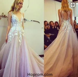 A line Sexy Open Back Blush V-neckline Lace Prom Dresses Applique Evening Dresses