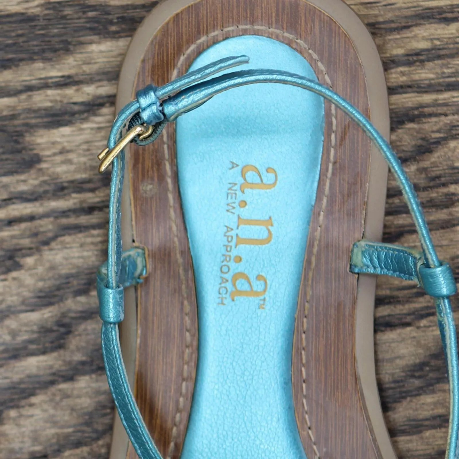 A New Approach Womens Vintage Thong Jewel Sandals 167416be471101 Blue / Brown 6M