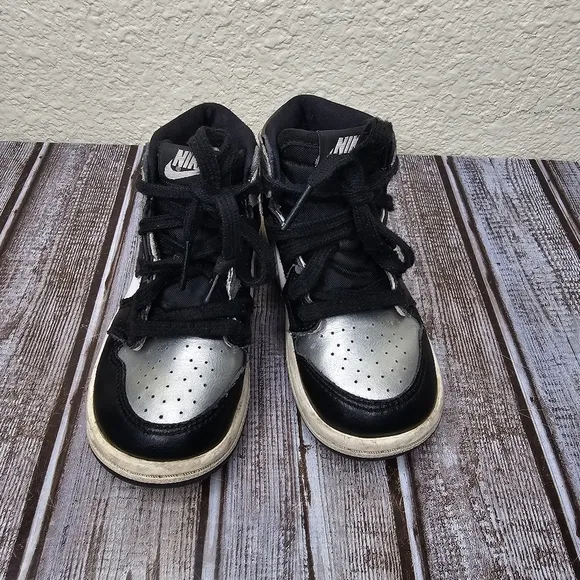 AIR JORDAN 1 RETRO HIGH OG TD 'SILVER TOE' Black/Metallic Silver/White Kids 7C
