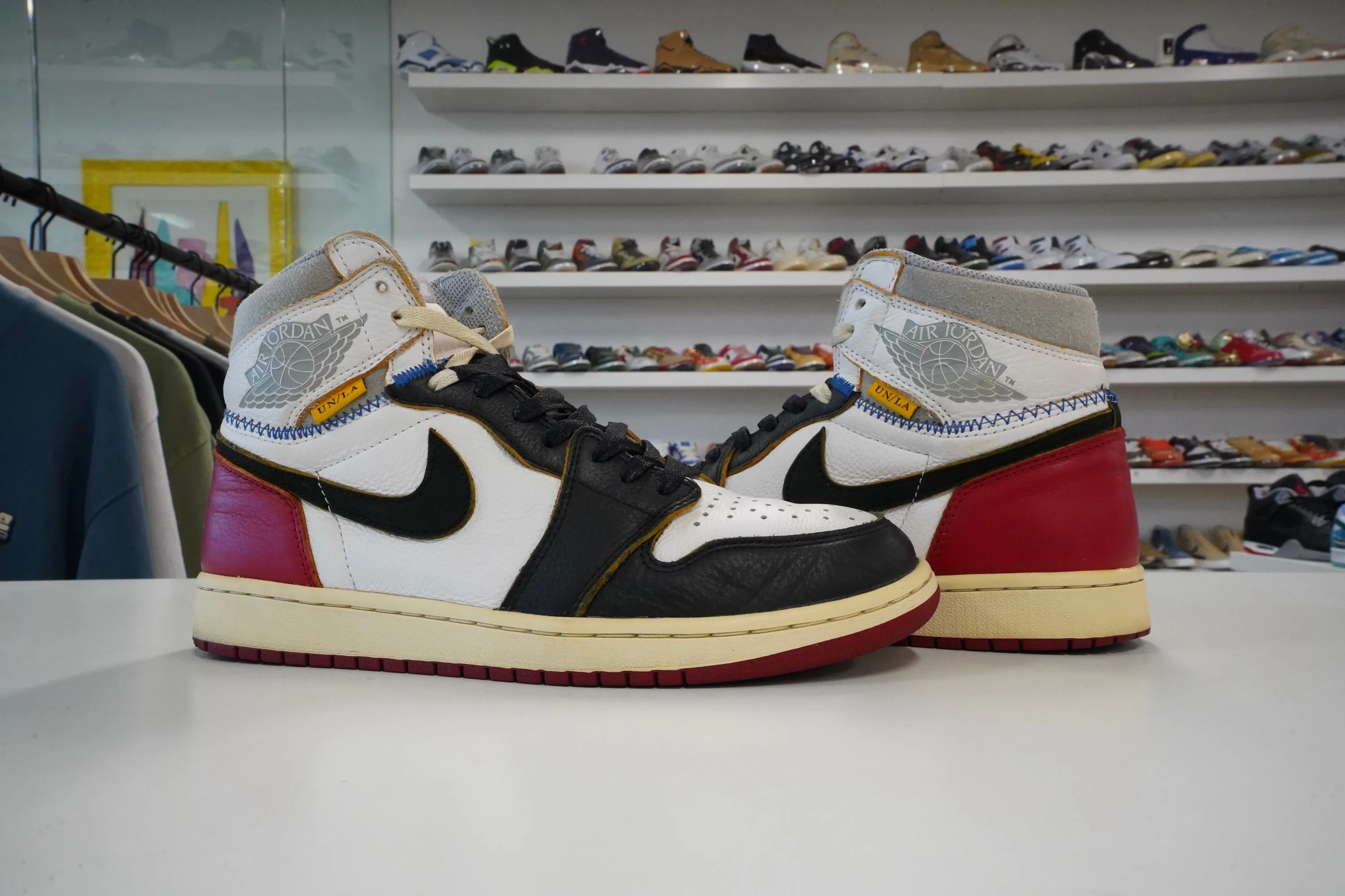 Air Jordan 1 Retro High Union Black Toe