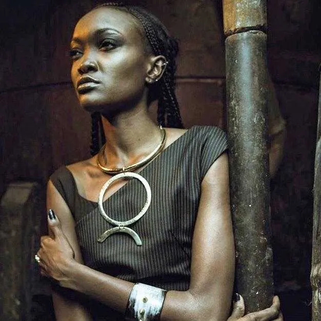 Almaz Structured Necklace