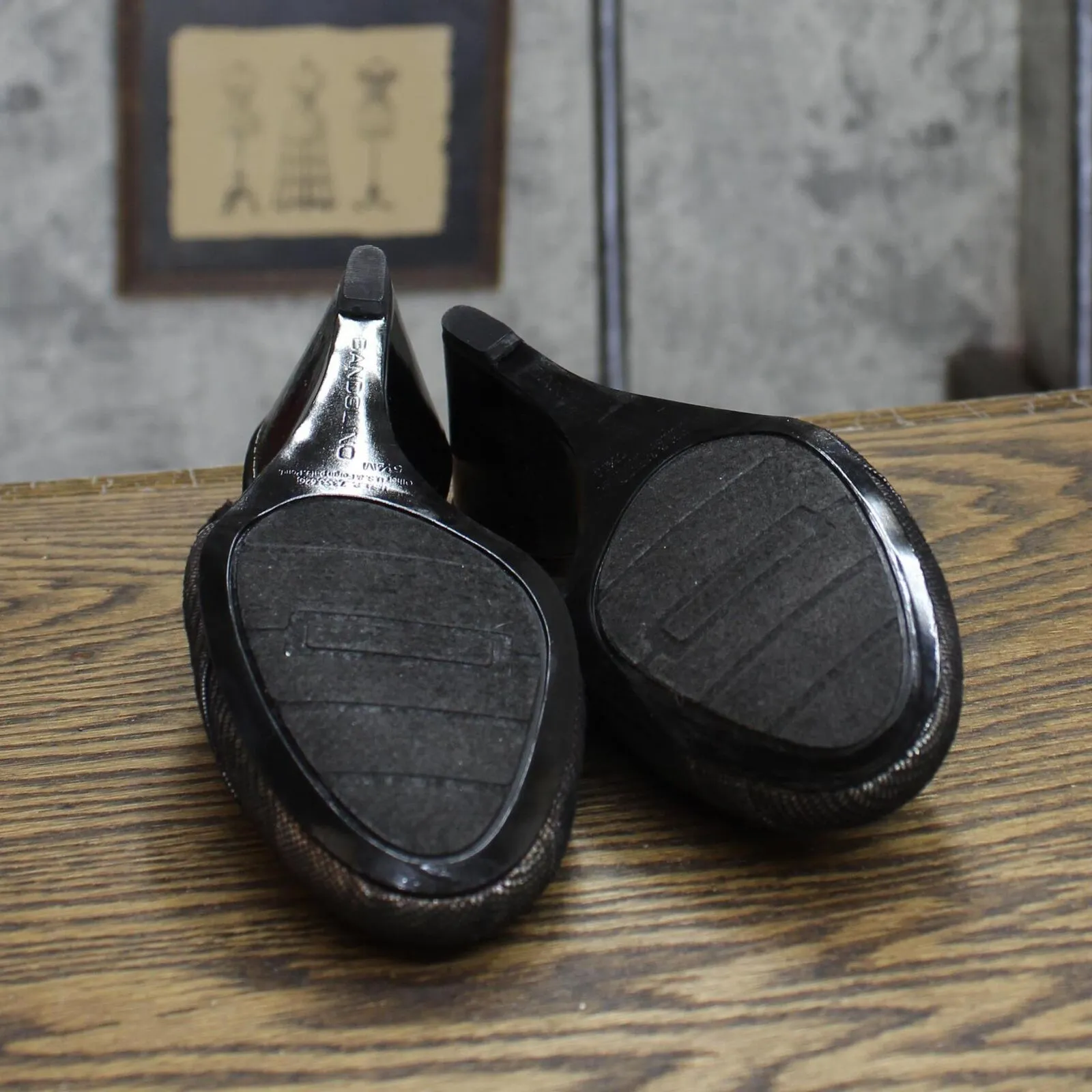 Bandolino Womens Vintage Sling Back Wedge Heels Dark Silver Gray 5.5M