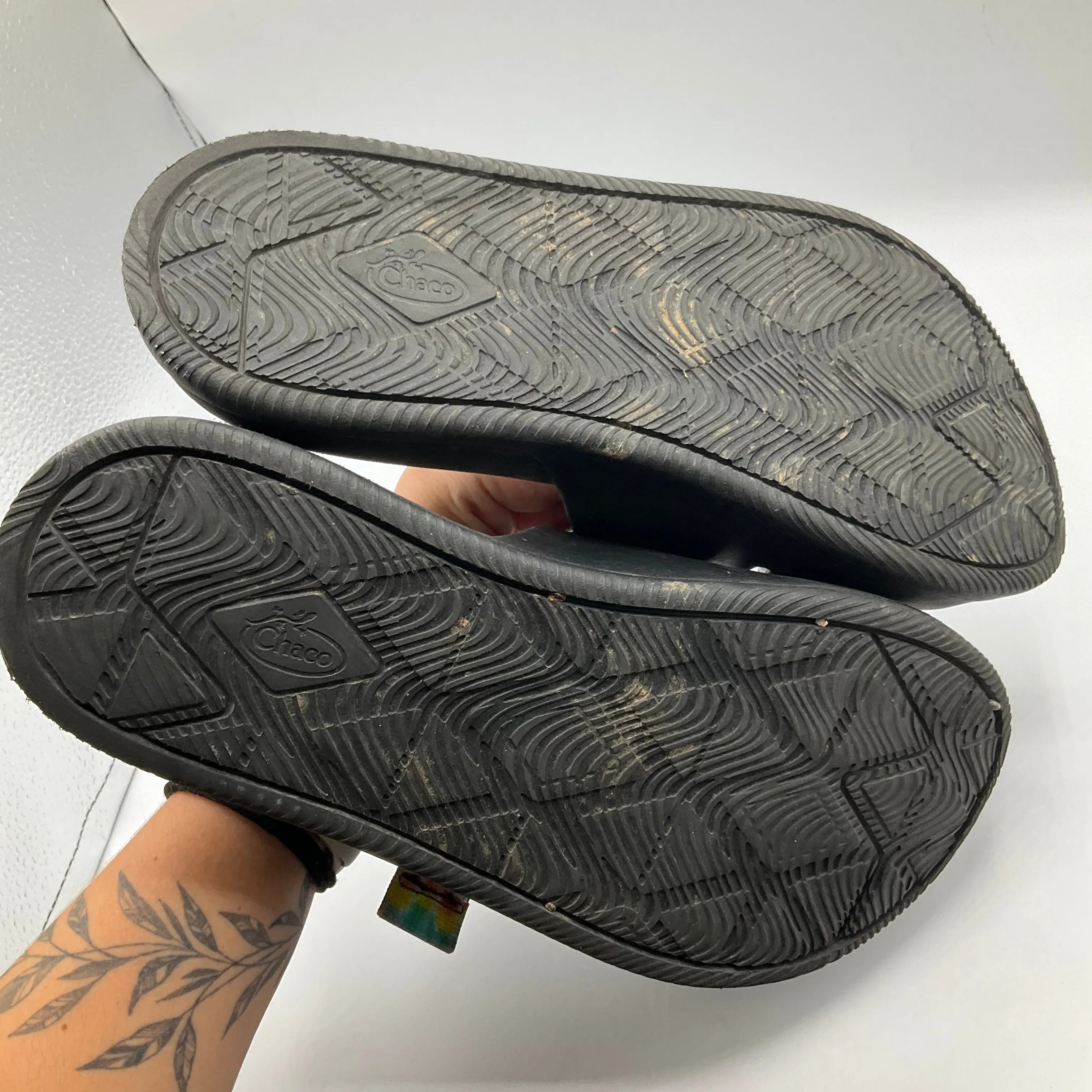 Black Sandals Flats Chacos, Size 10