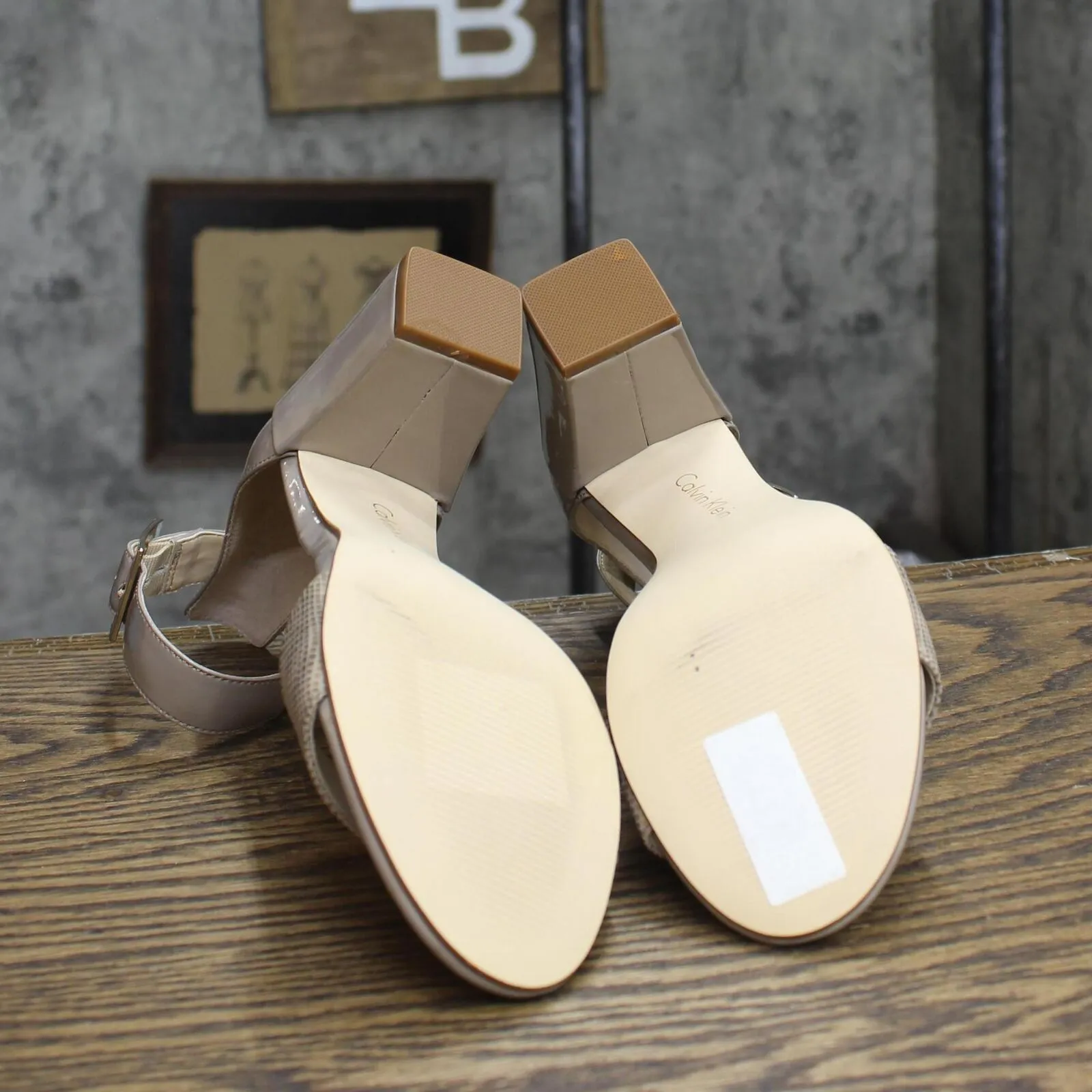 Calvin Klein Womens Vintage Strap Block Heels Sand Brown / Mink 6M