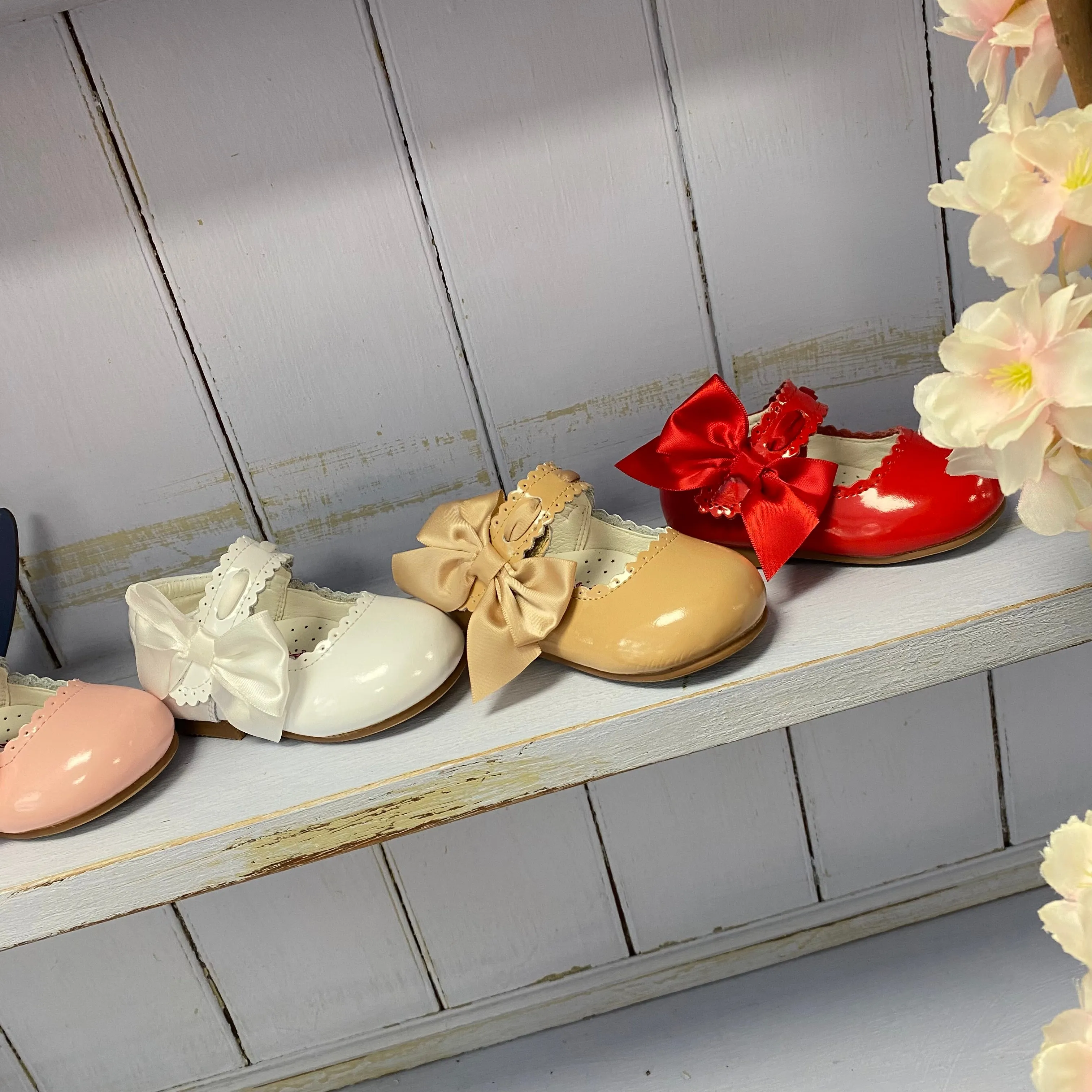 Caramelo Mary Jane Bow Leather Shoes