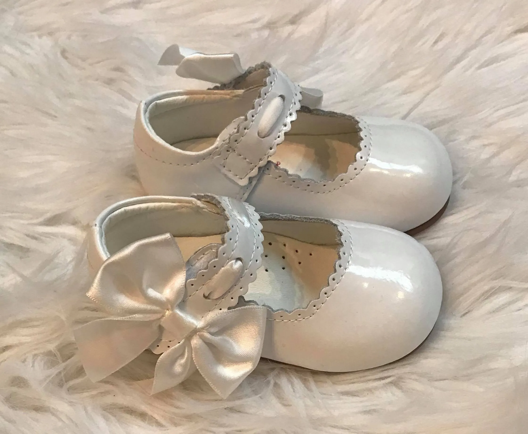 Caramelo Mary Jane Bow Leather Shoes