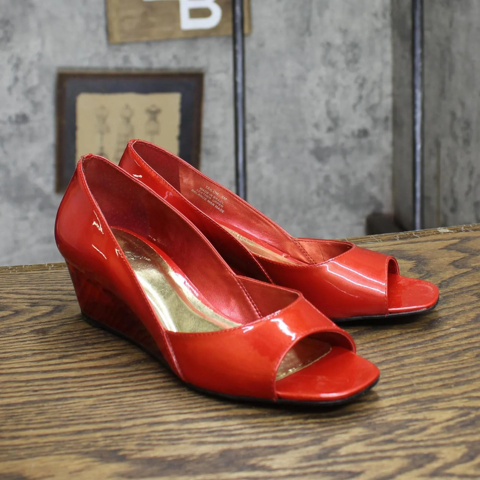 Carlos by Carlos Santana Womens Vintage See Through Wedge Heels Red 6M