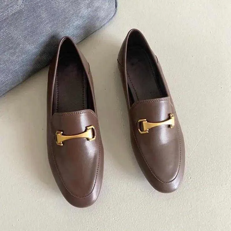 Chic and Comfy Ladies Soft Loafers Flat Shoes