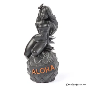 Club Coconut: Maile resin figure (2014)