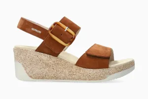 Giulia | Hazelnut