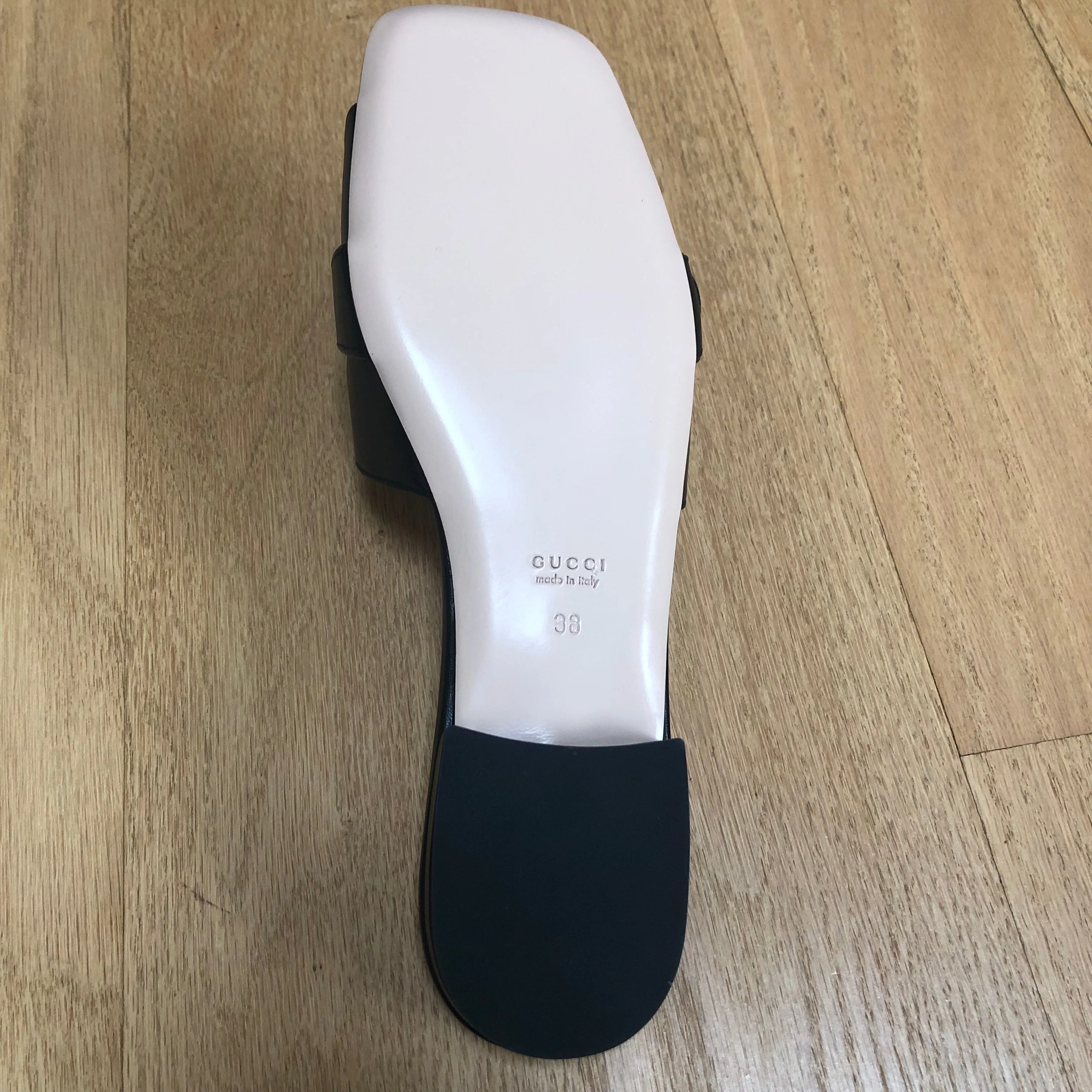 Gucci GG Marmont Leather Slide Sandals in Black