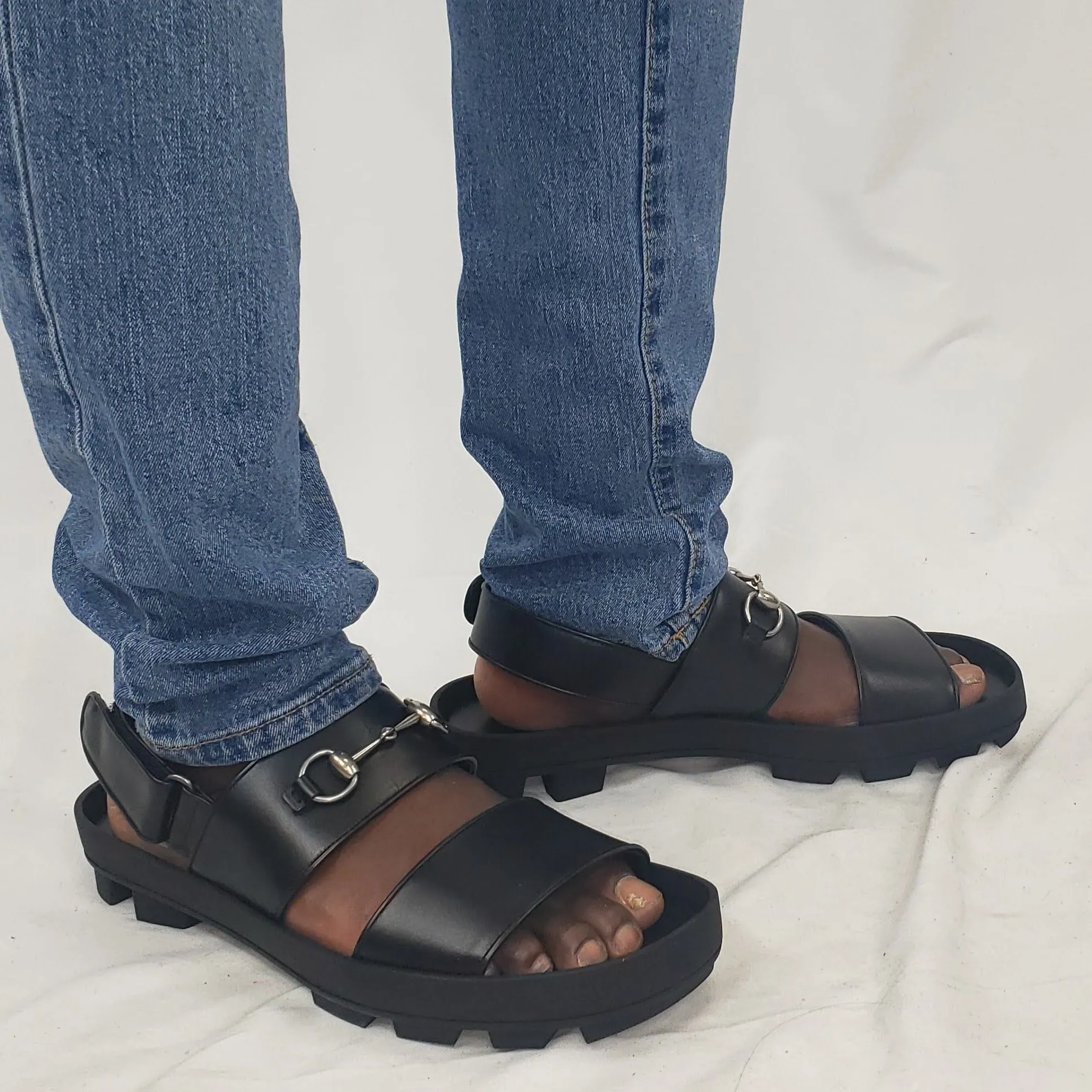 Gucci Men's Horse bit Greek Sandal in Black