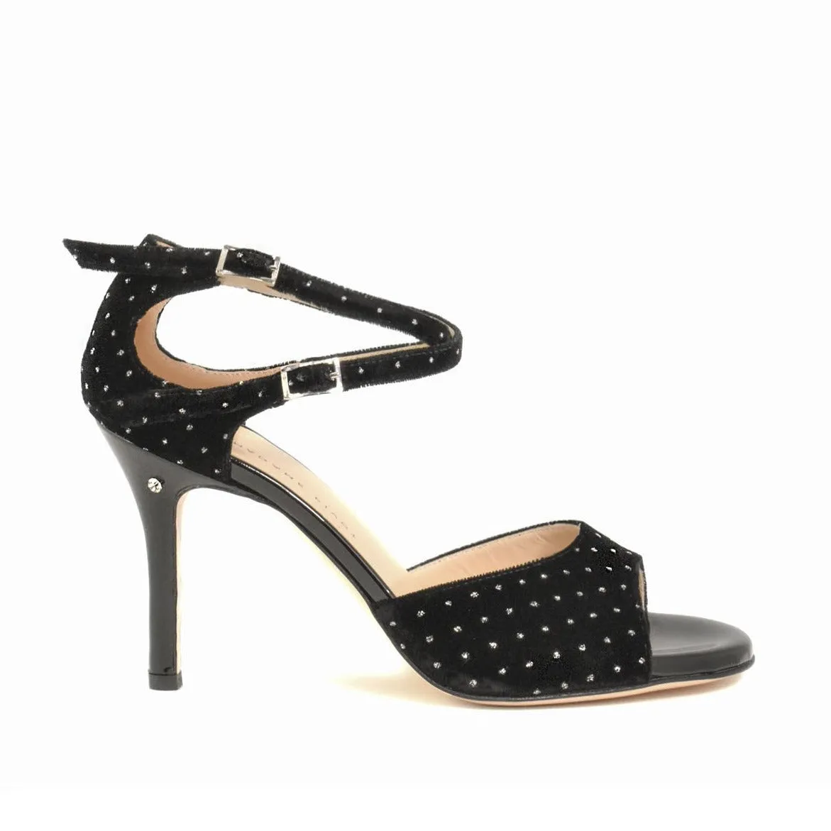 Joelle / Black Velvet