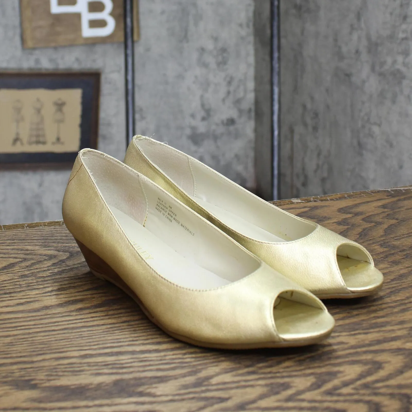 Laura Ashley Womens Vintage Open Toe Wedge Heels 1673ec74573228 Gold Yellow 6M