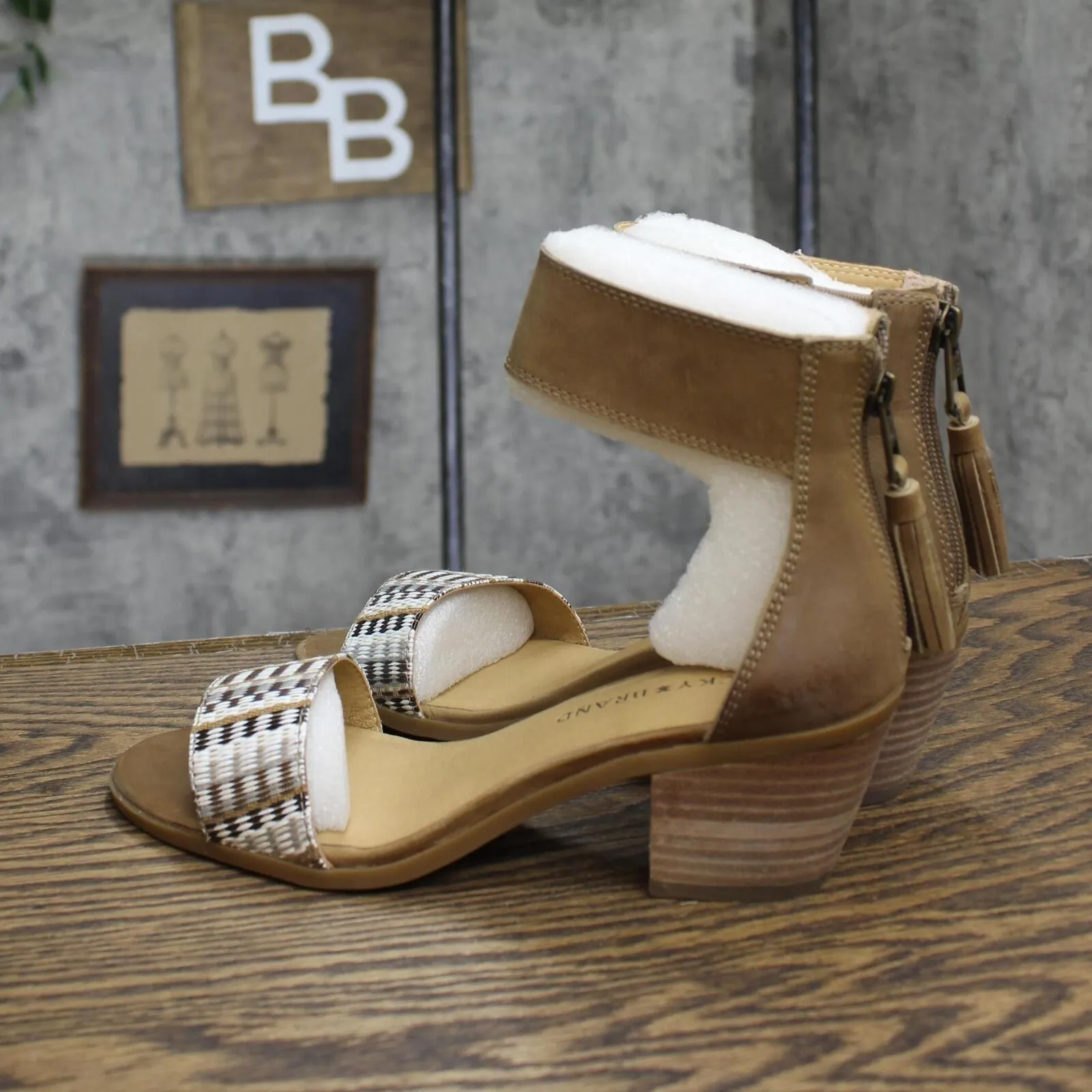 Lucky Brand Womens Vintage LK-BATIMA Block Heel Sandals Saratoga Brown 6.5M