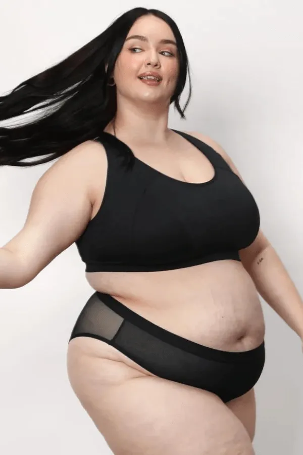 Medium Impact Wireless Sports Bra - Black