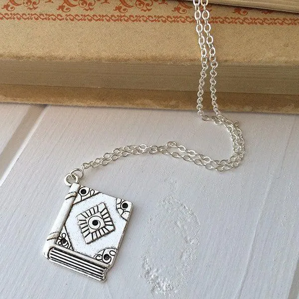 Necklace - Book Charm - Pride & Prejudice - Jane Austen