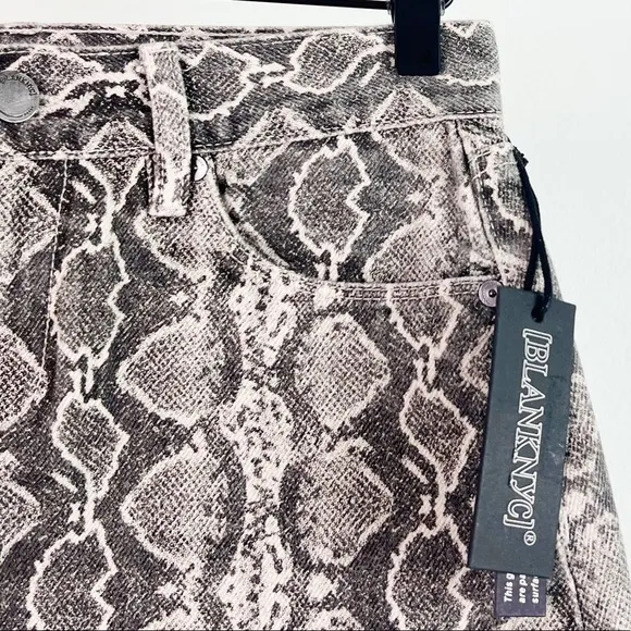 NWT BlankNYC The Jane Denim Snakeskin Print Mini Skirt