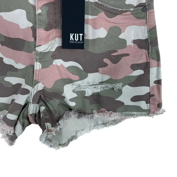 NWT Kut from the Kloth Camouflage High Rise Jane Short