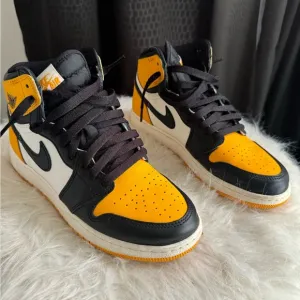 Retro High Jordan 1 Yellow Toe