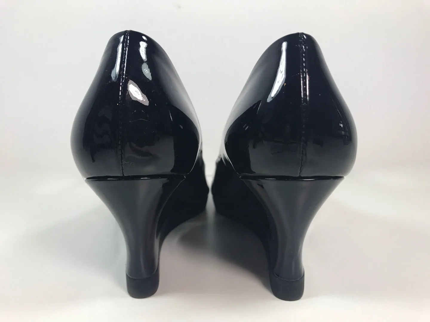 SALVATORE FERRAGAMO Black Open Toe Patent Leather Wedge Heel Size 7 1/2