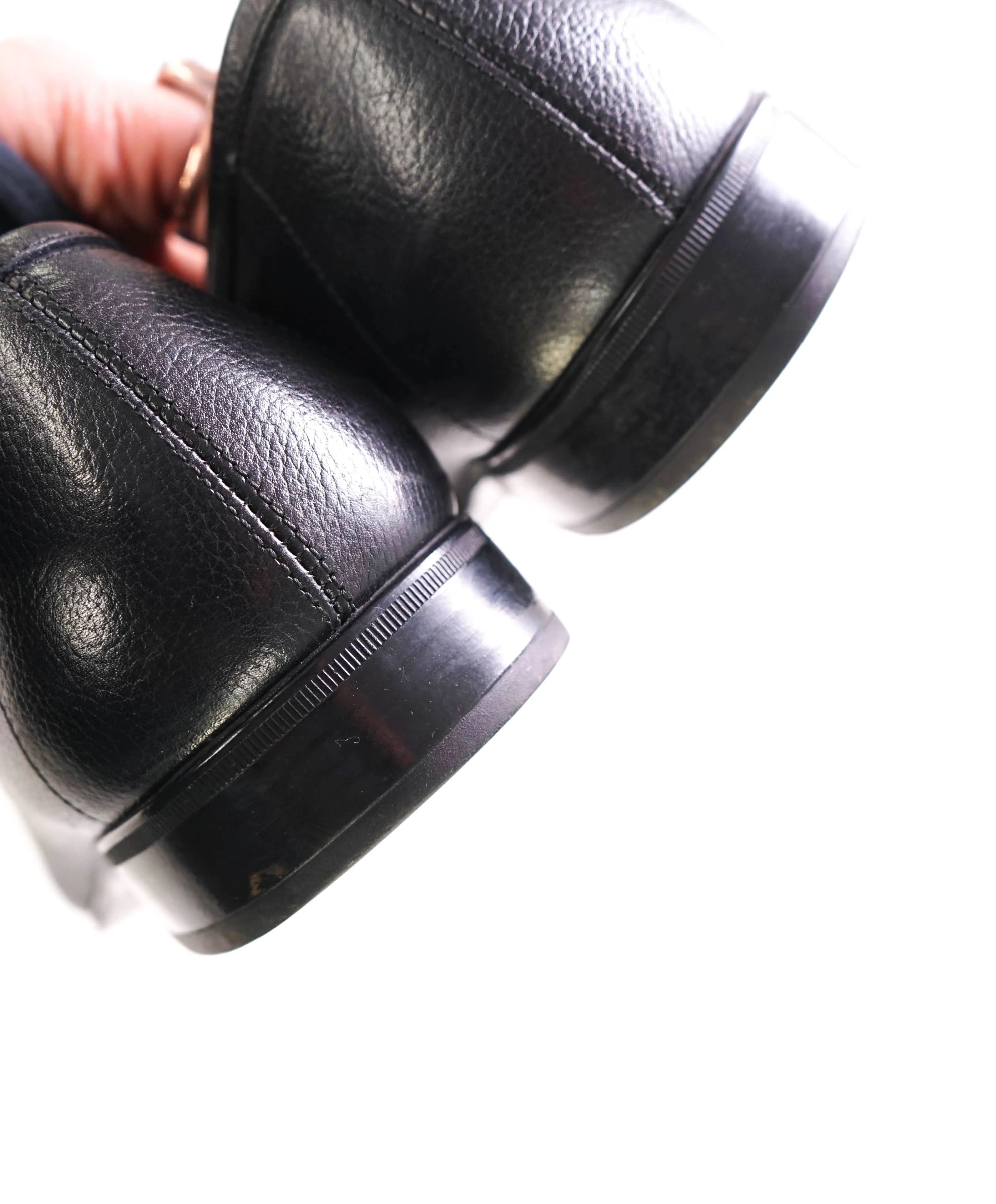 SALVATORE FERRAGAMO - “Flori 2” Pebbled Leather Gancini Bit Black Loafers - 8 US