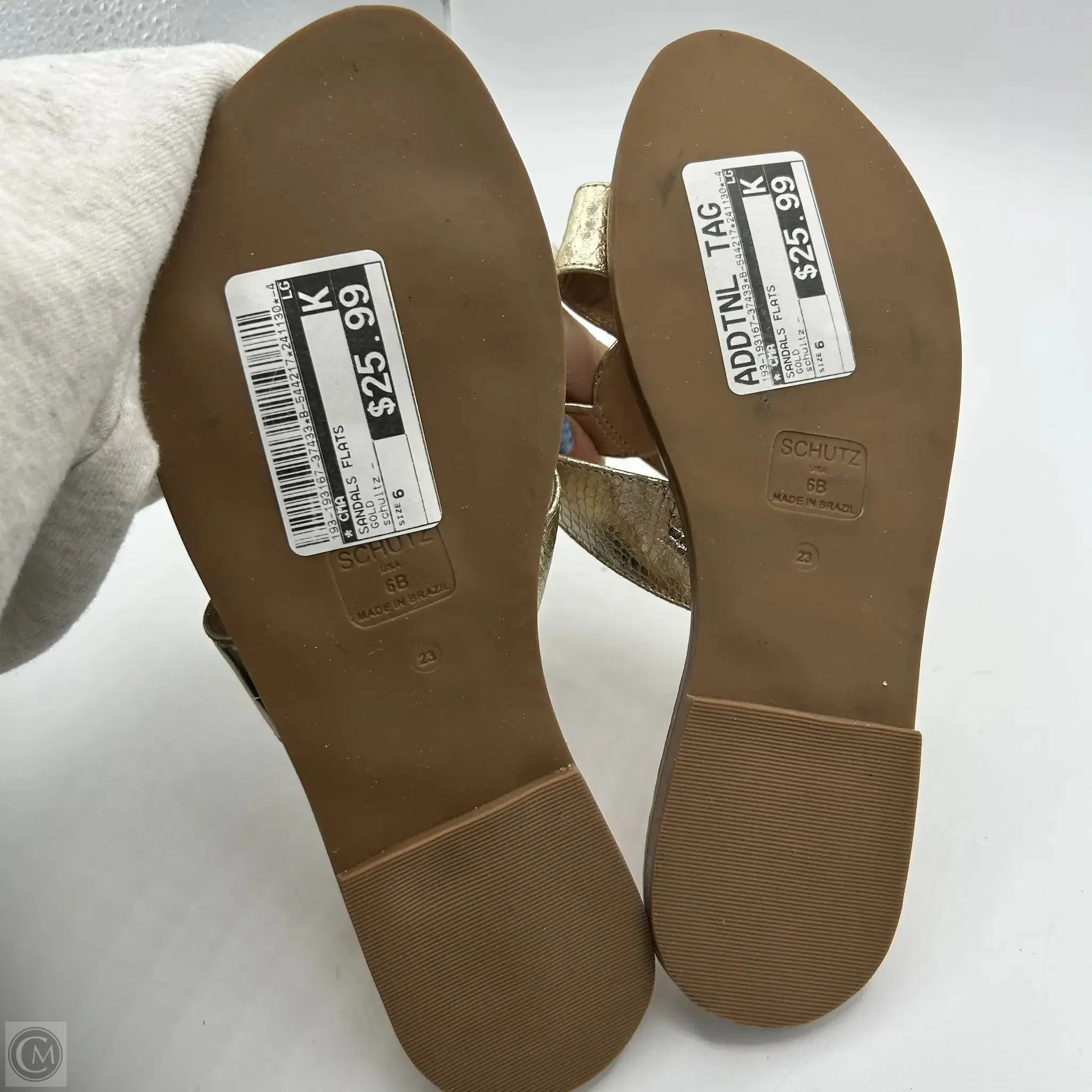 Sandals Flats By Cma In Gold, Size: 6
