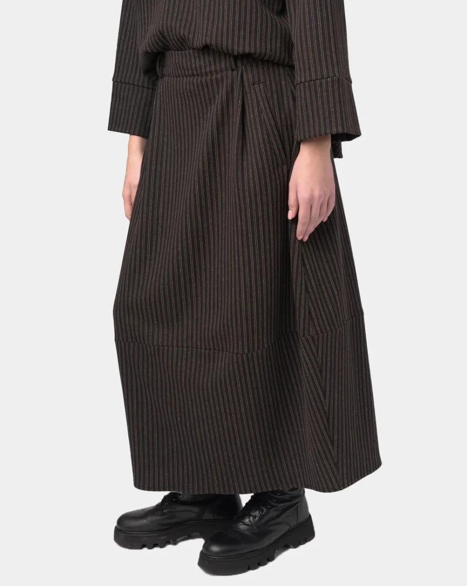 Seamed Elastic Waist Skirt