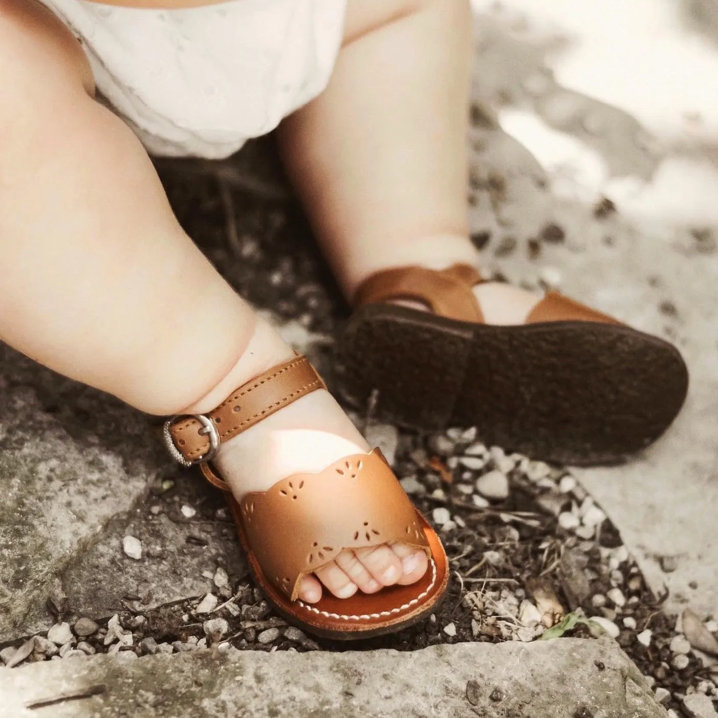 SECONDS Bella {Children's Leather Sandals}