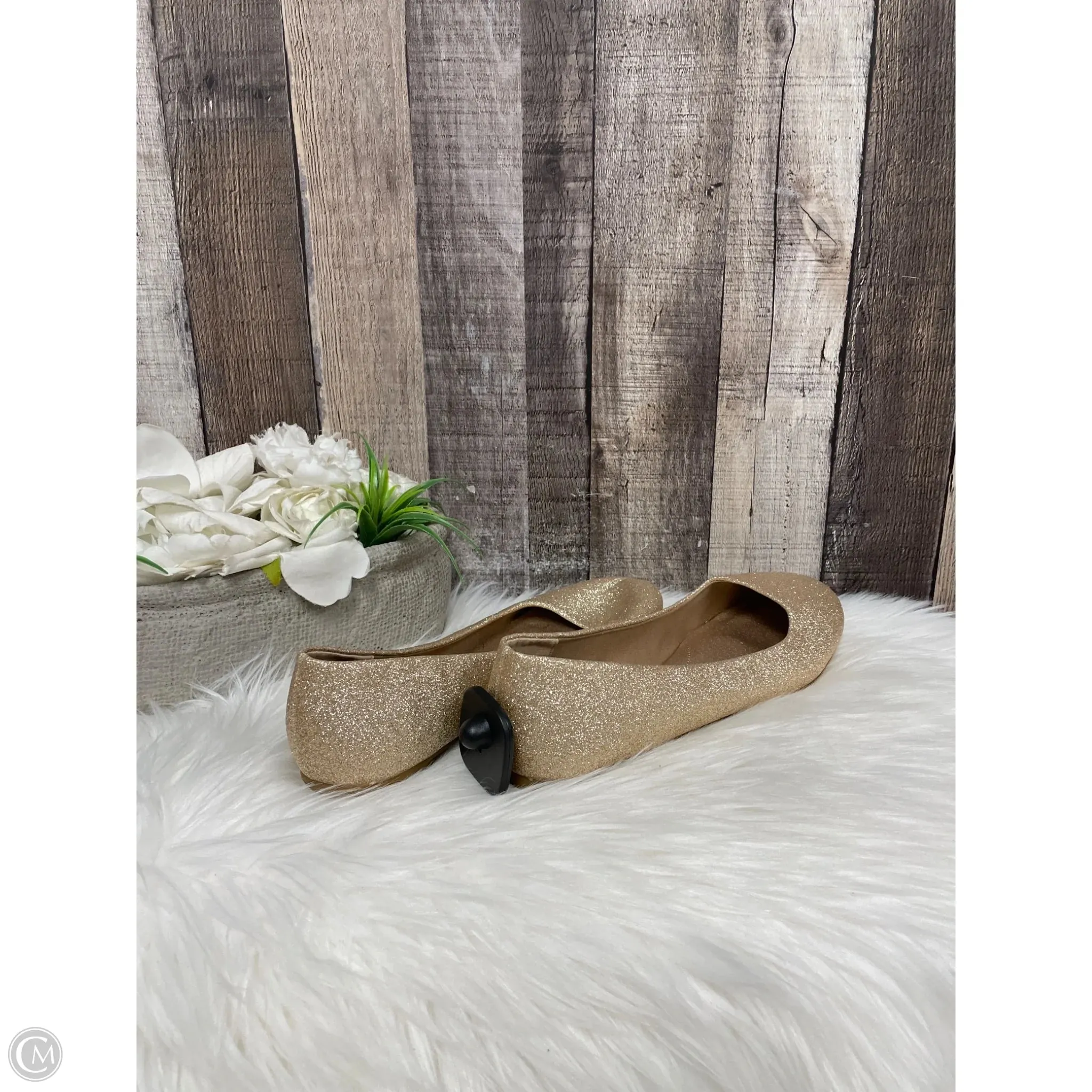 Shoes Flats By Cme In Gold, Size: 10