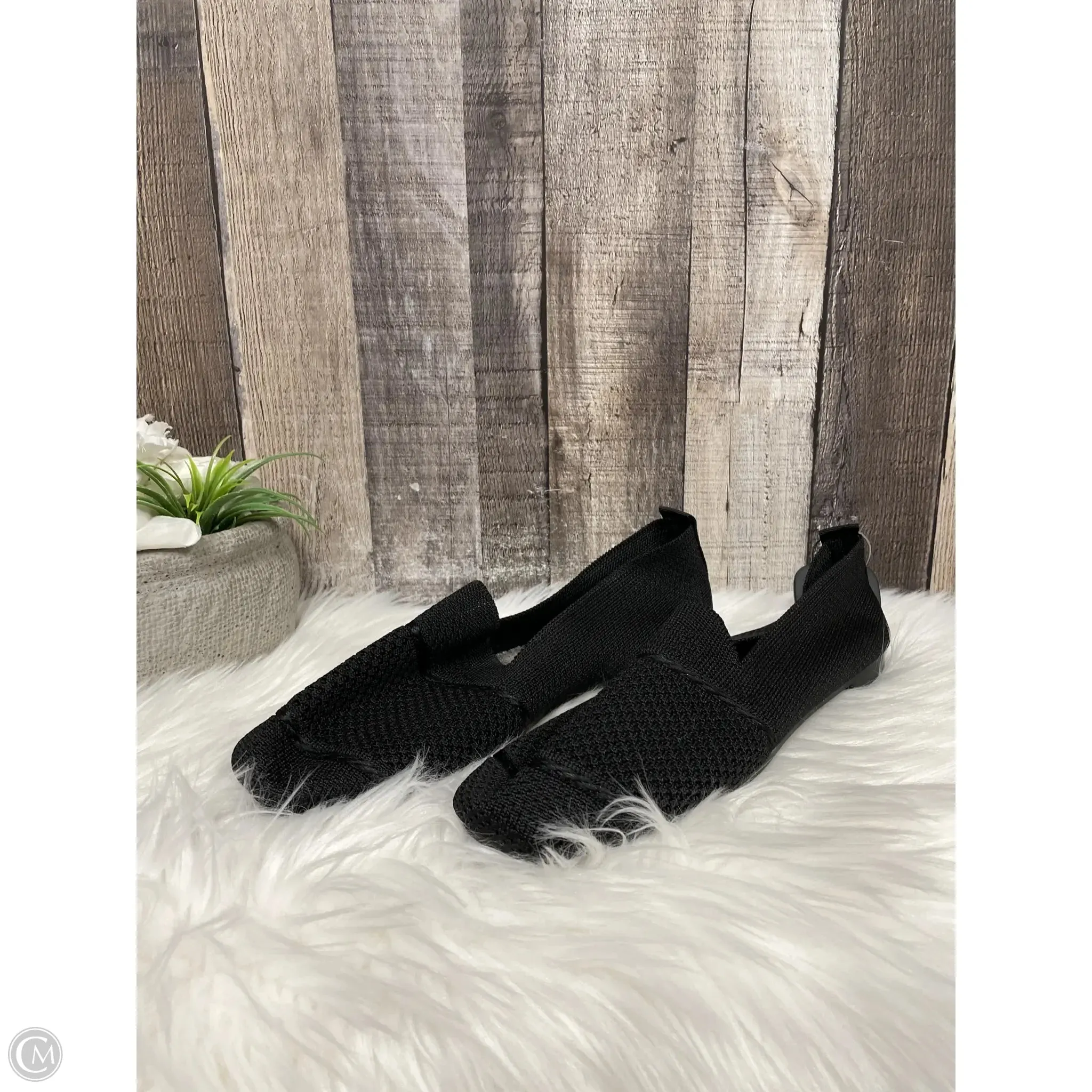 Shoes Flats By Cmf In Black, Size: 9