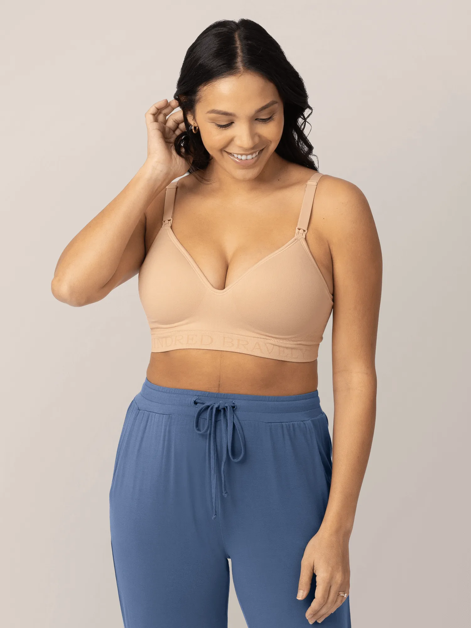 Signature Sublime® Contour Hands-Free Pumping & Nursing Bra  | Beige