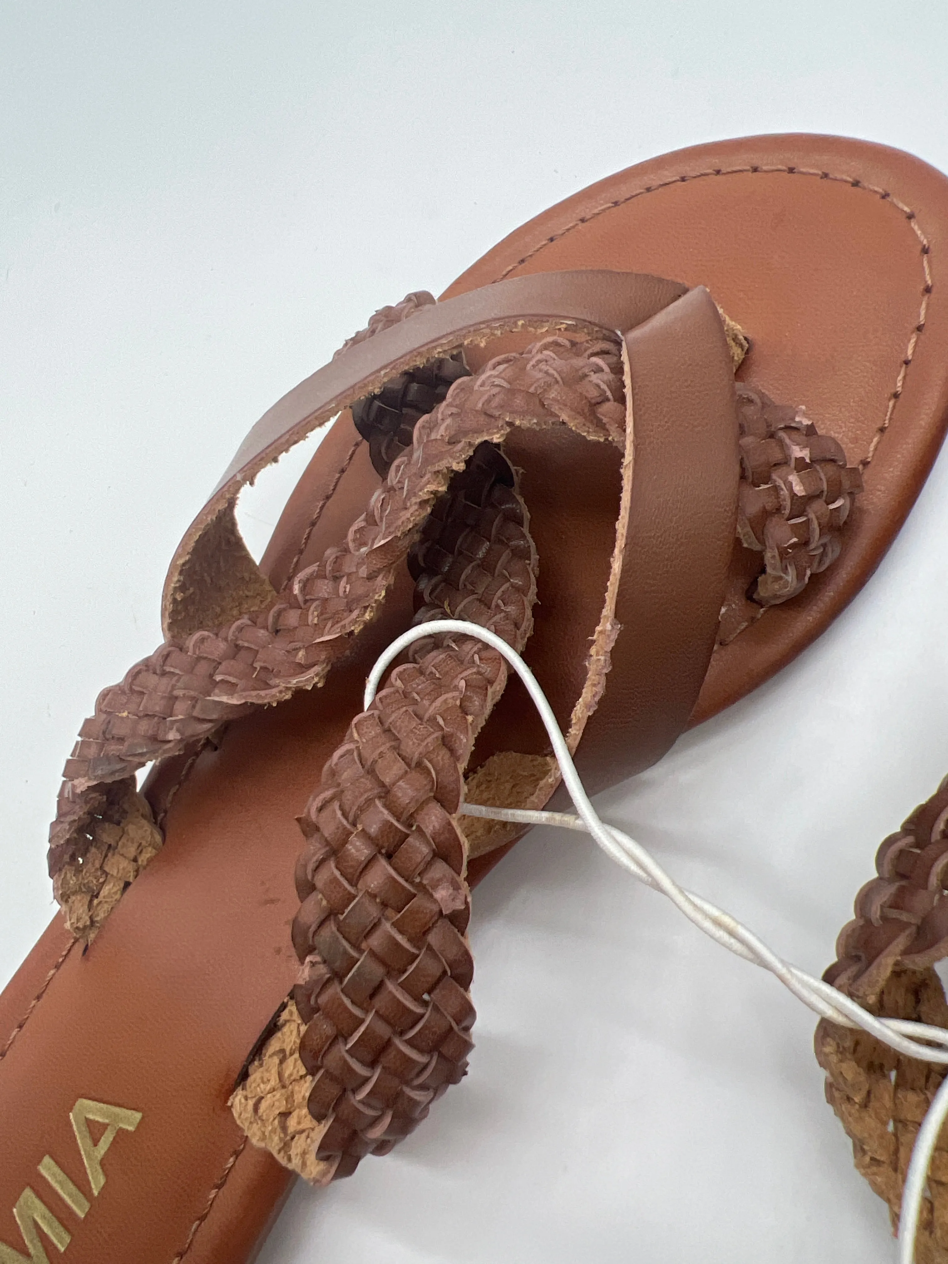 Tan Sandals Flats Mia, Size 6.5