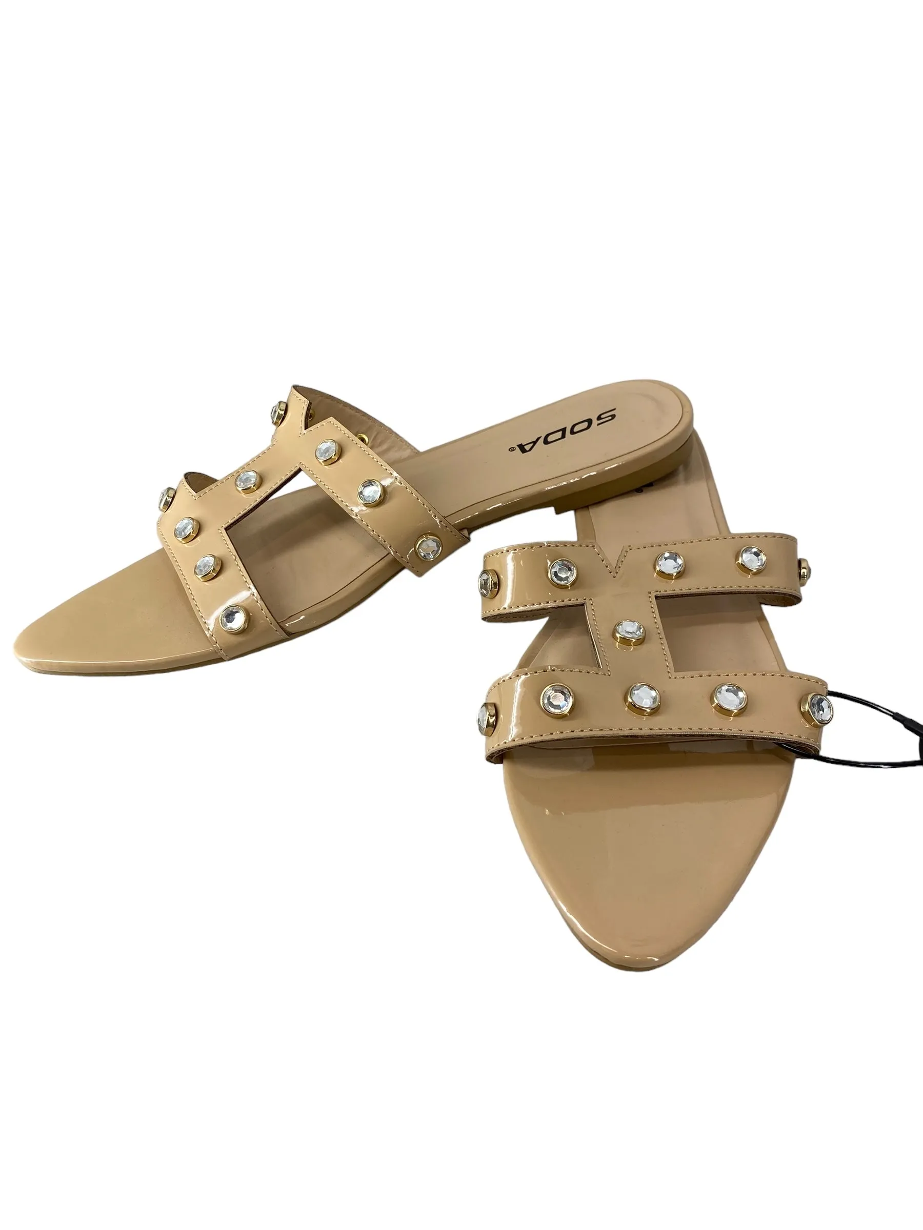 Tan Sandals Flats Soda, Size 9