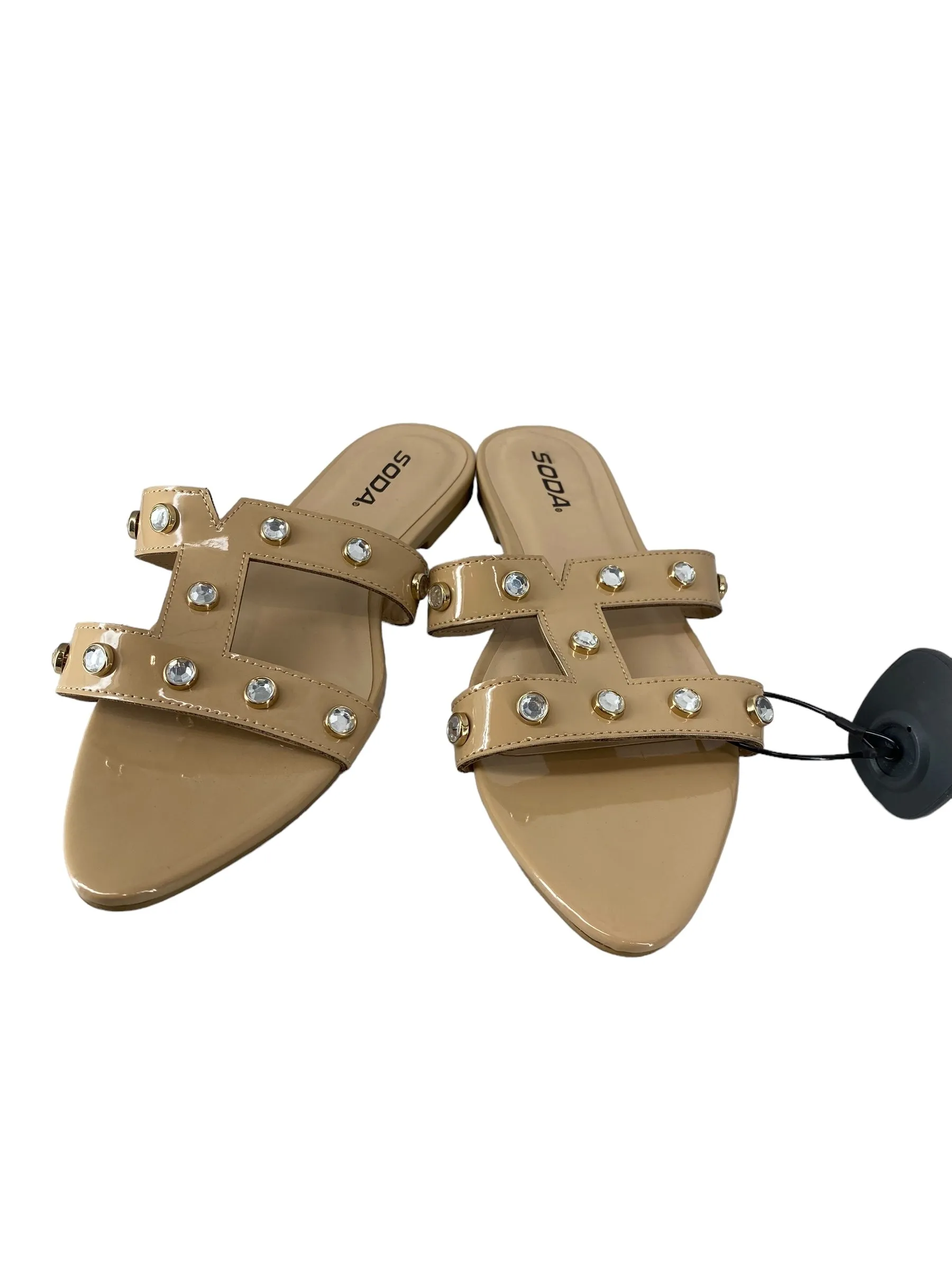 Tan Sandals Flats Soda, Size 9