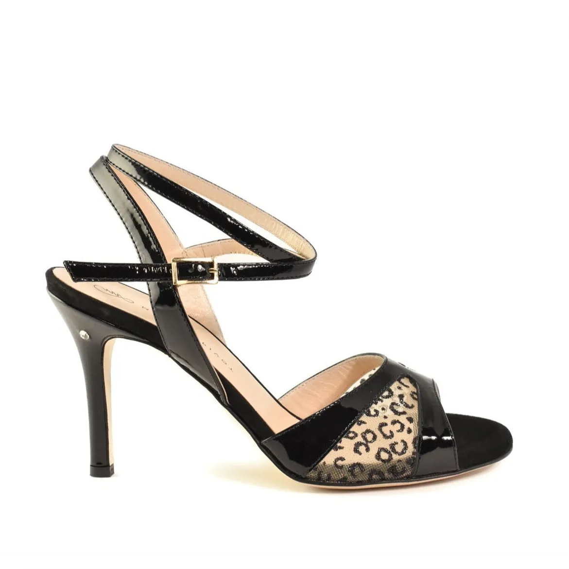 Thelma /  Black