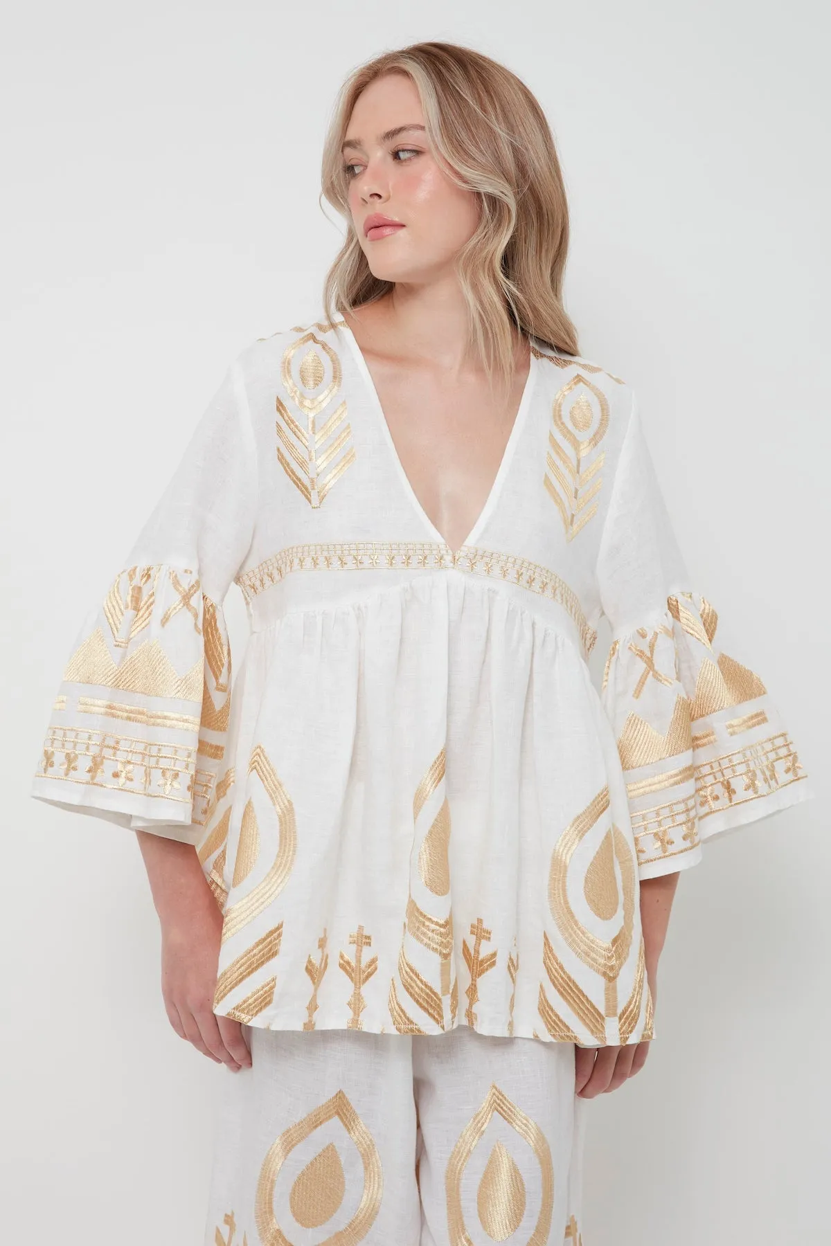 TUNIC FEATHER BELL SLEEVE - WHITE GOLD