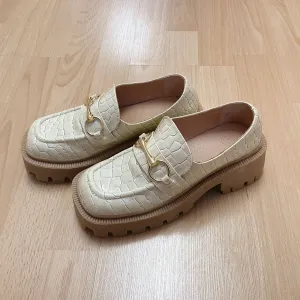 Urban Outfitters Loafers Size 6