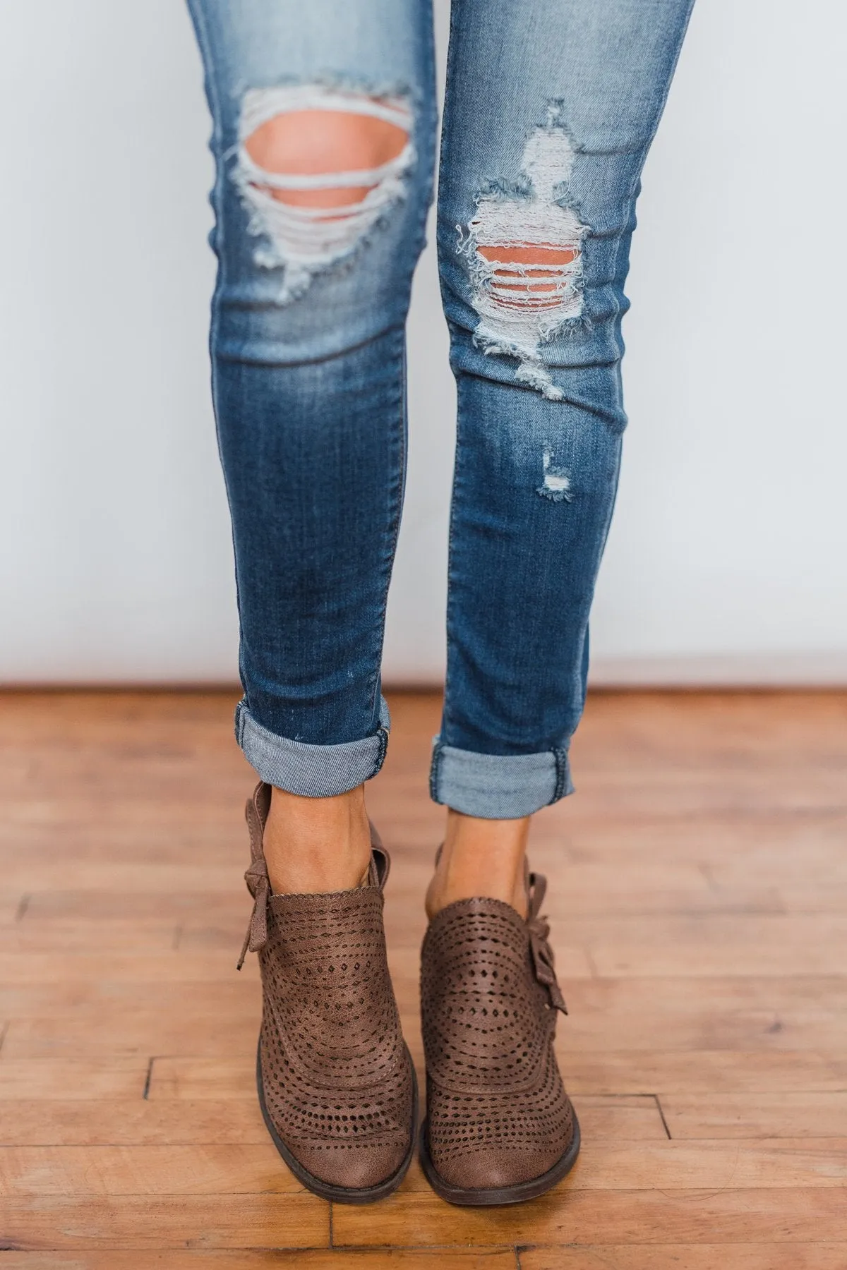 Very G Cici Booties - Tan