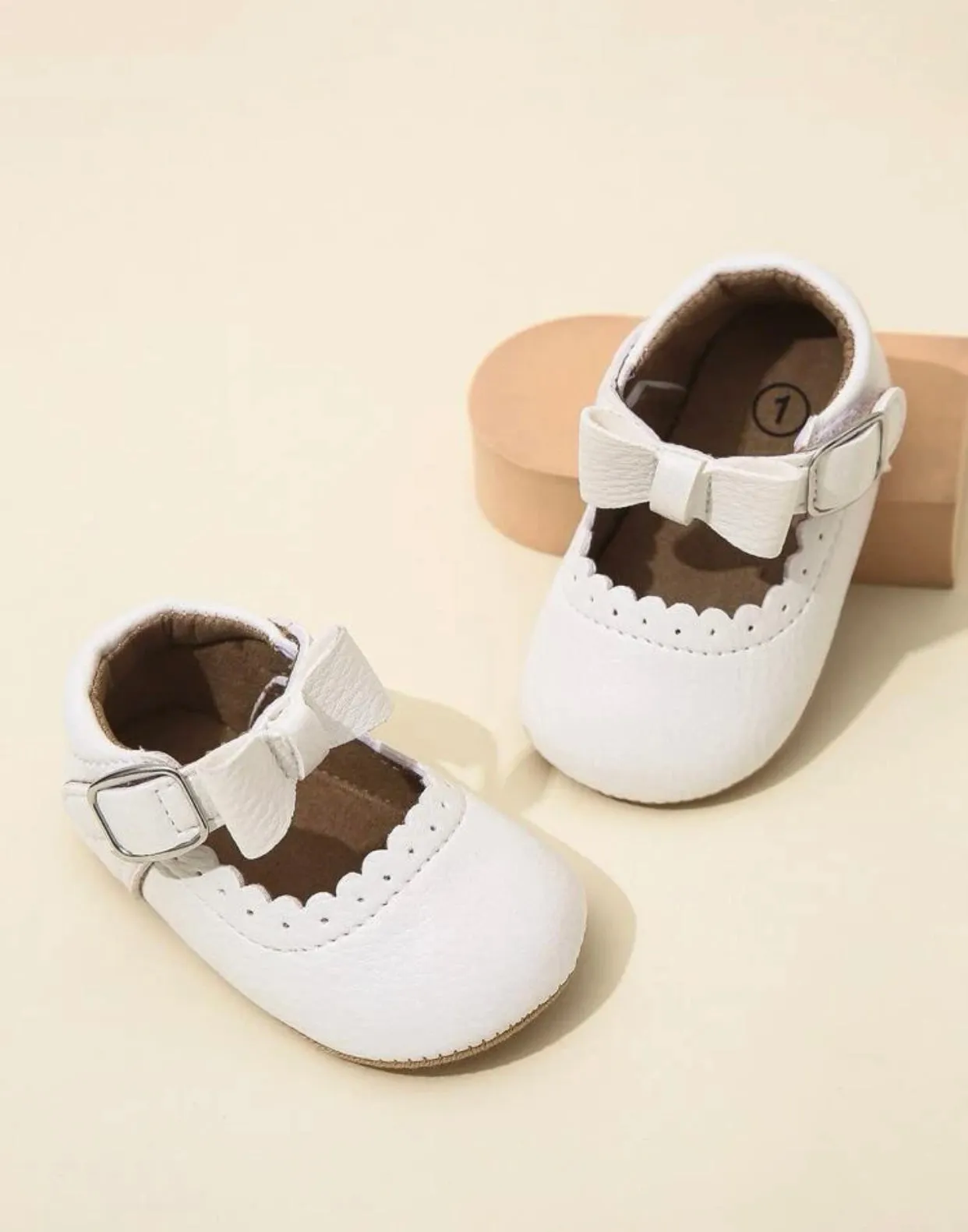 White Bow Mary Jane - Baby Shoe