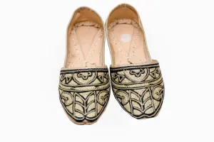 Woman's Handmade Khussa Shoe