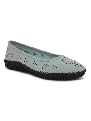 Women Ballerinas with Laser Cuts Flats
