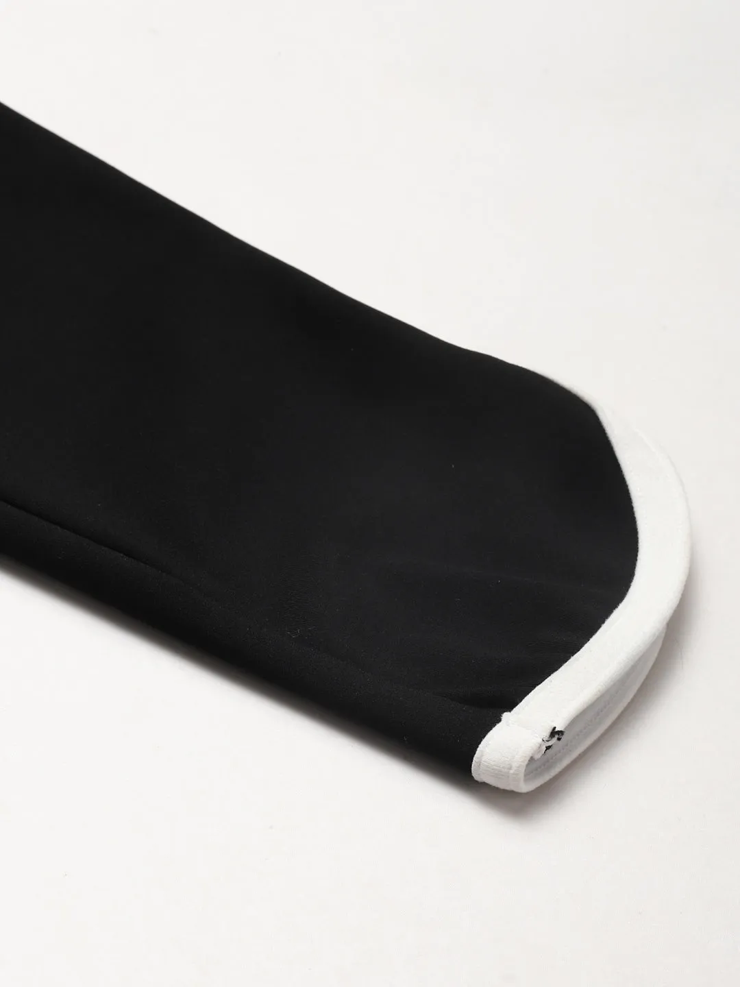 Women's Black Solid Rapid-Dry Training Tights with Side Tape Detail