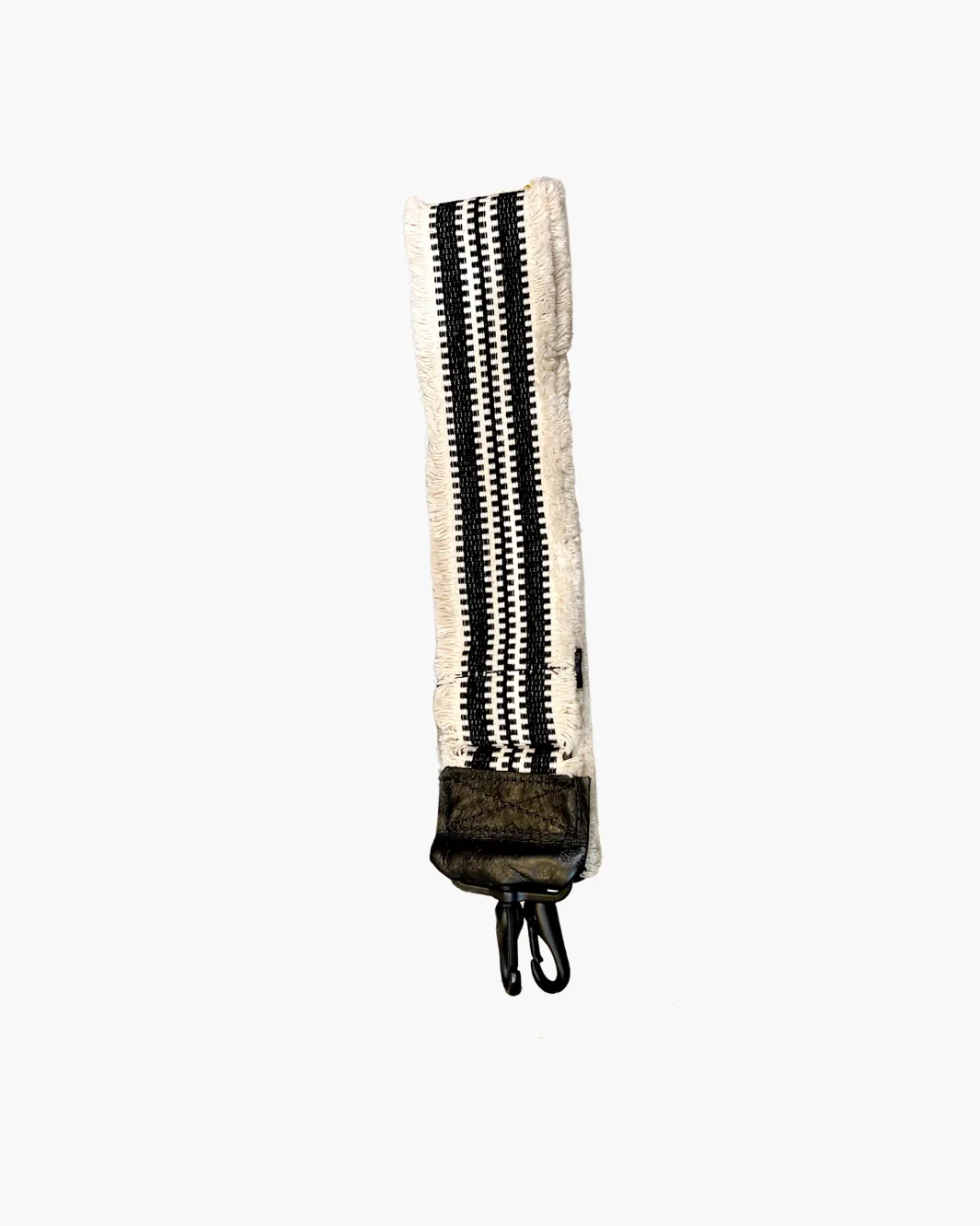 WOVEN STRAP IN BLACK/WHITE FRINGE